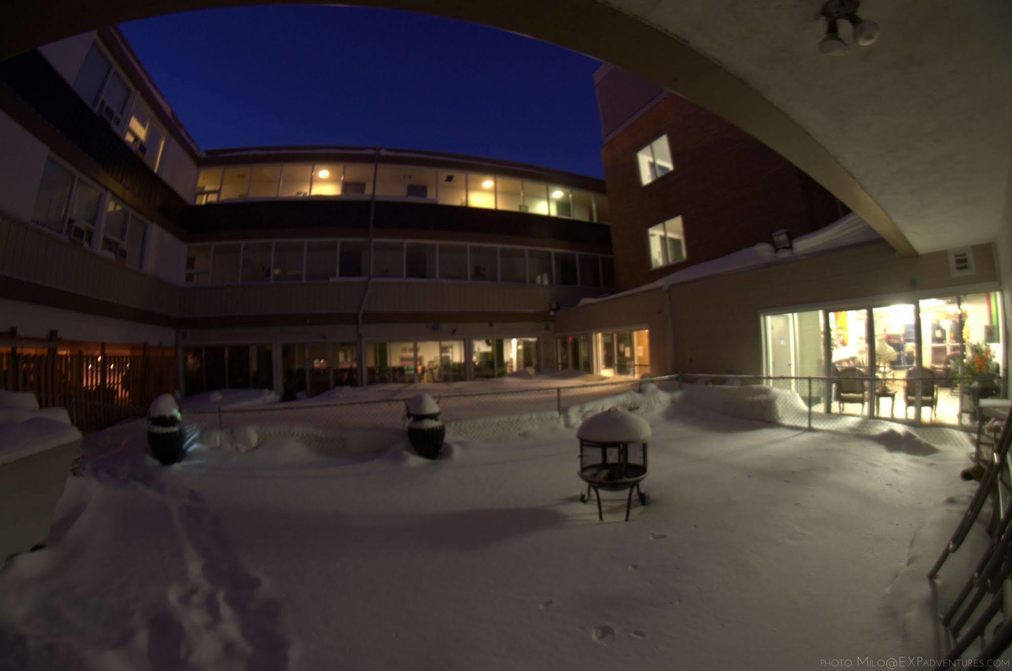 Hotel Royal Plaza Winnipeg Exterior foto